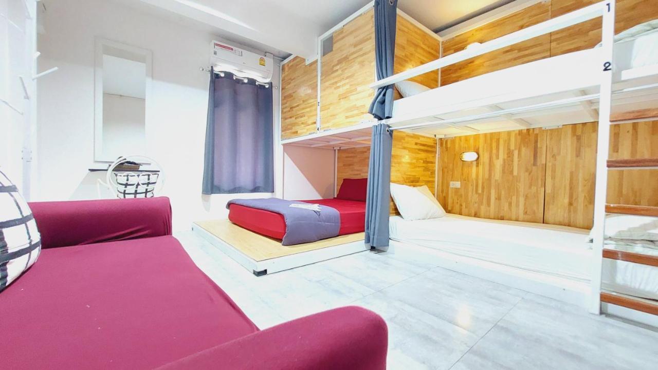 Neat Hostel Чиангмай Экстерьер фото